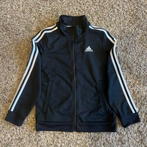Adidas black zipped jacket with pockets, youth Medium (10/12).